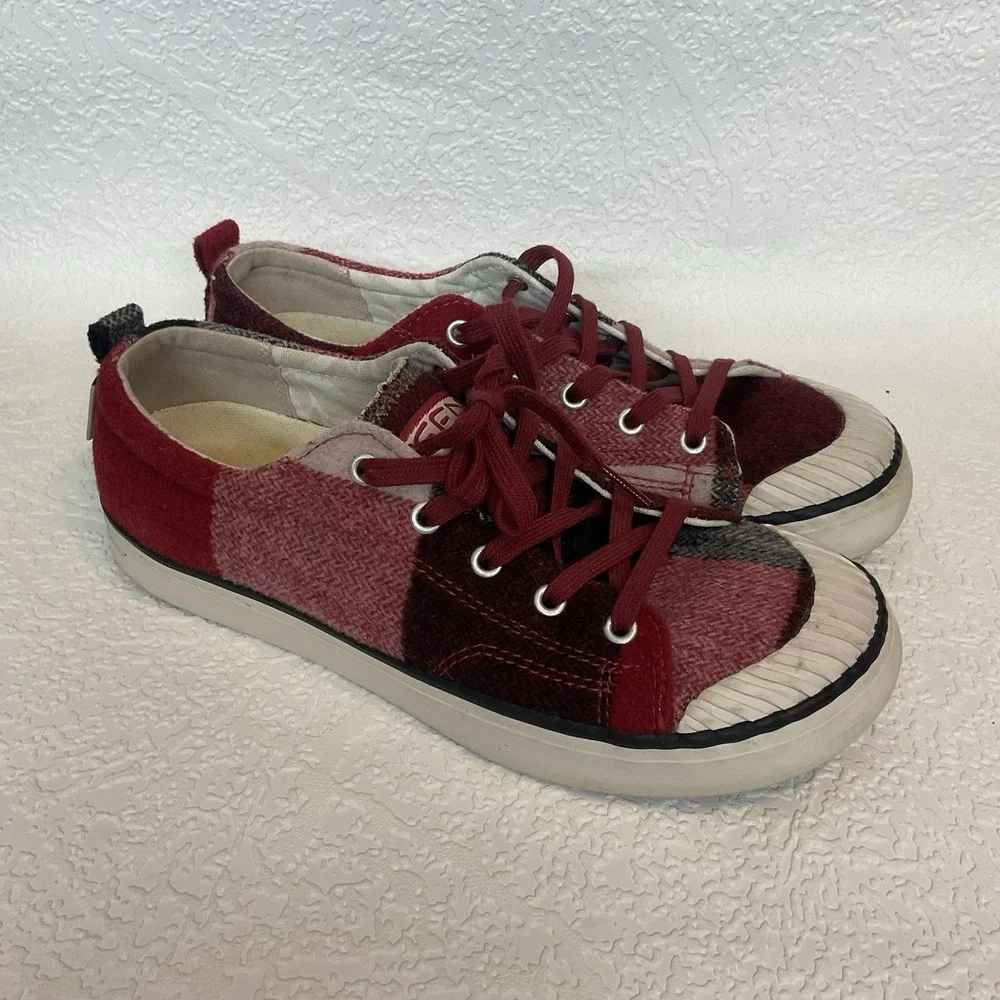 Keen Elsa Sneakers‎ Womens 9 Red Burgundy Buffalo Plaid Wool Lace Up 1019678
